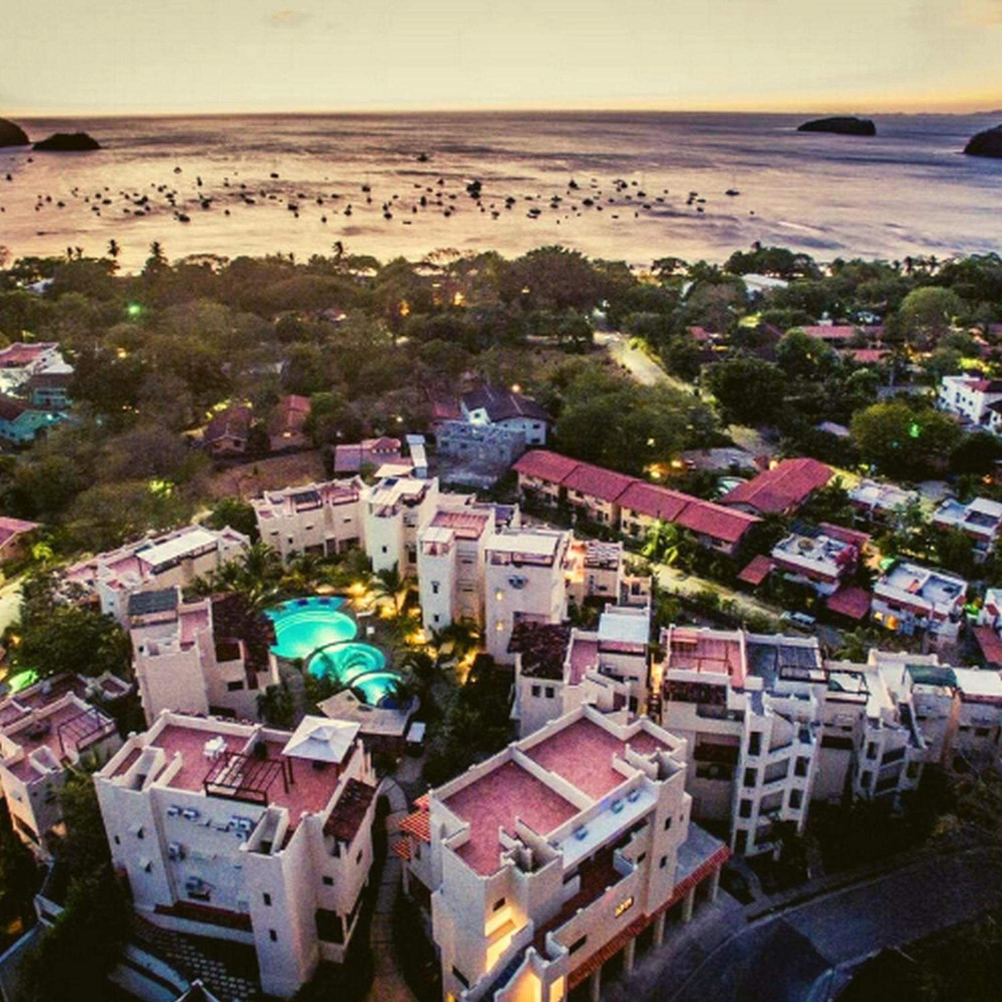 Tropical Gardens And Apartahotel Coco