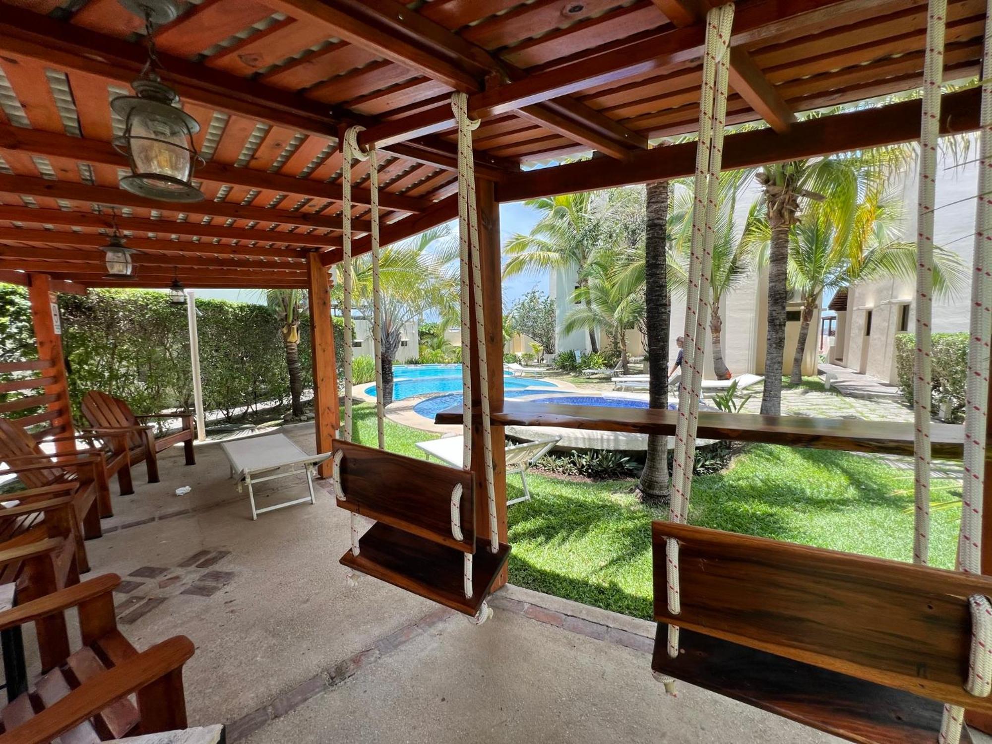 Tropical Gardens And Apartahotel Coco
