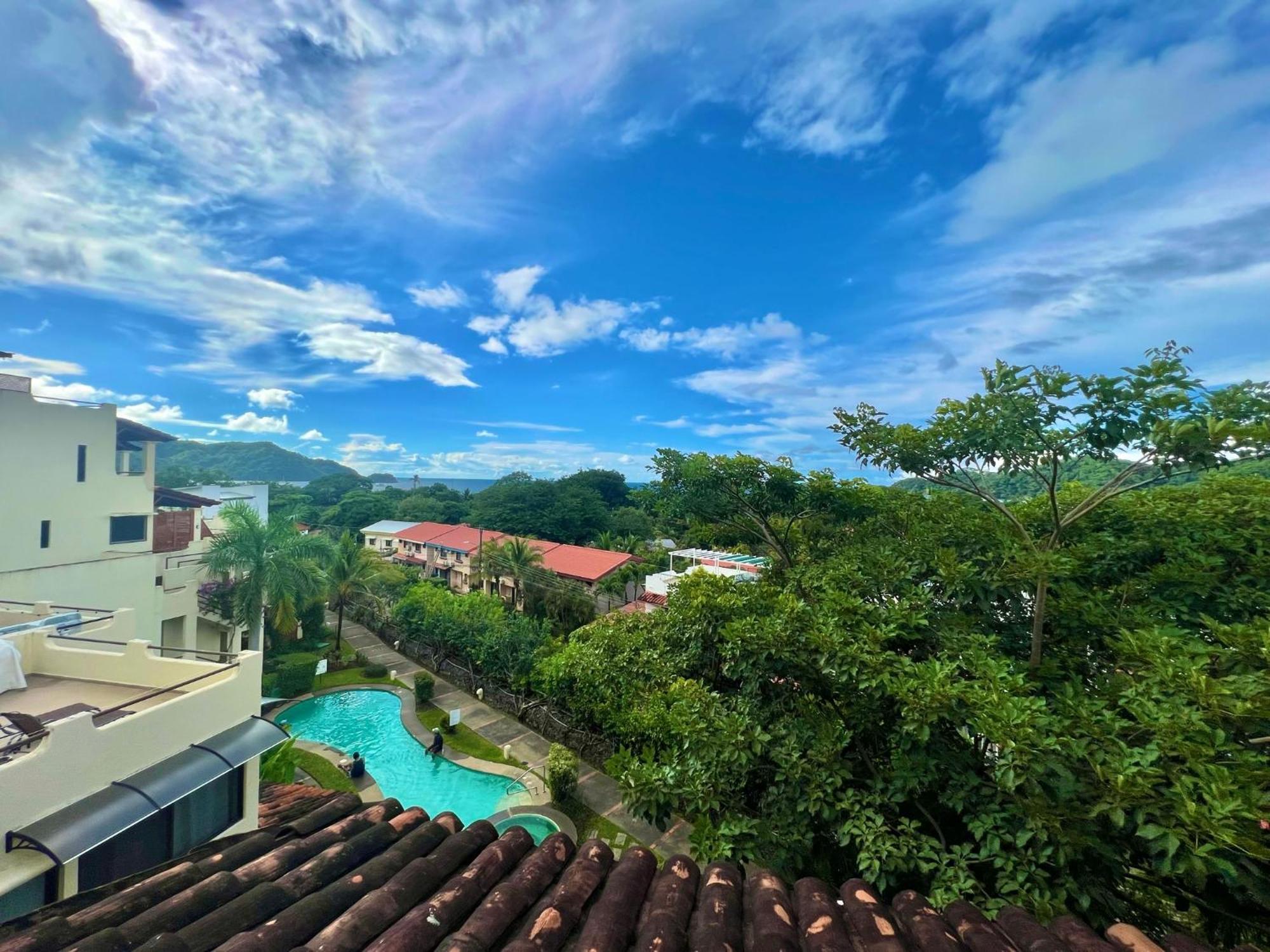 Tropical Gardens And Apartahotel