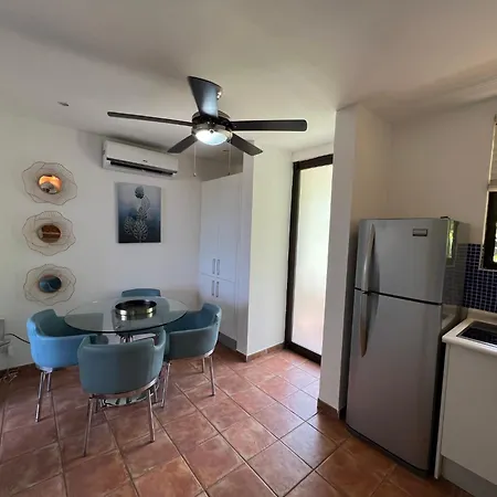 Tropical Gardens Suites And Apartments Coco Exterior photo