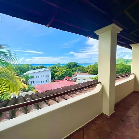 Tropical Gardens Suites And Apartments Coco Exterior photo